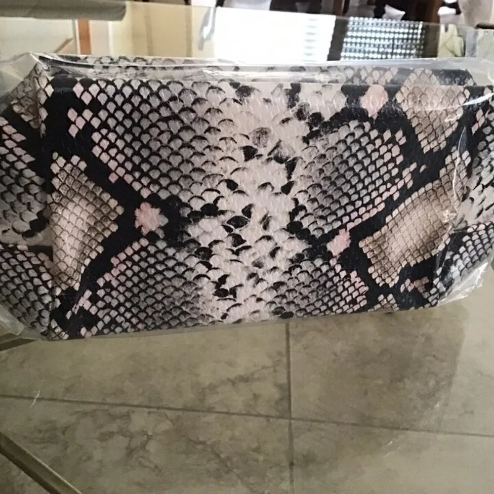 tarte Cosmetics Vegan Zippered Snakeskin Makeup Bag - BRAND NEW